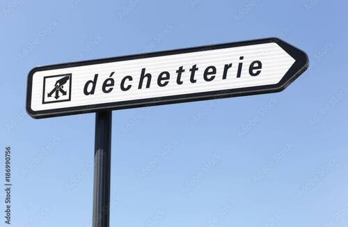 Déchetterie communale fermée